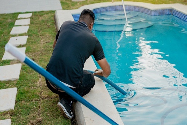 Swimming Pool Services